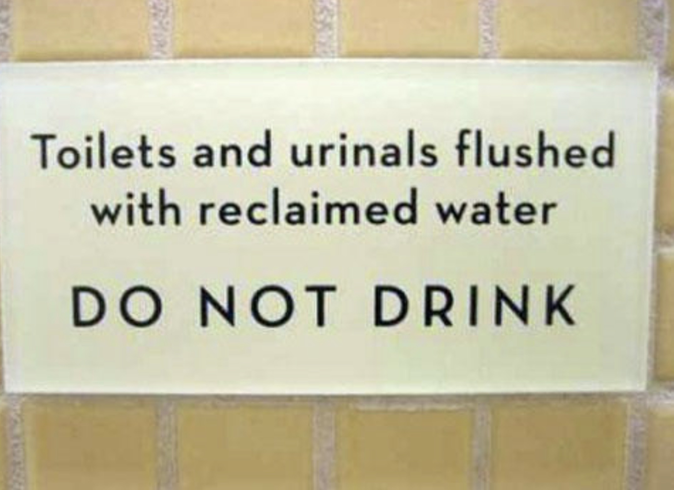 25 Signs In Public Bathrooms You Never, Ever Want To See